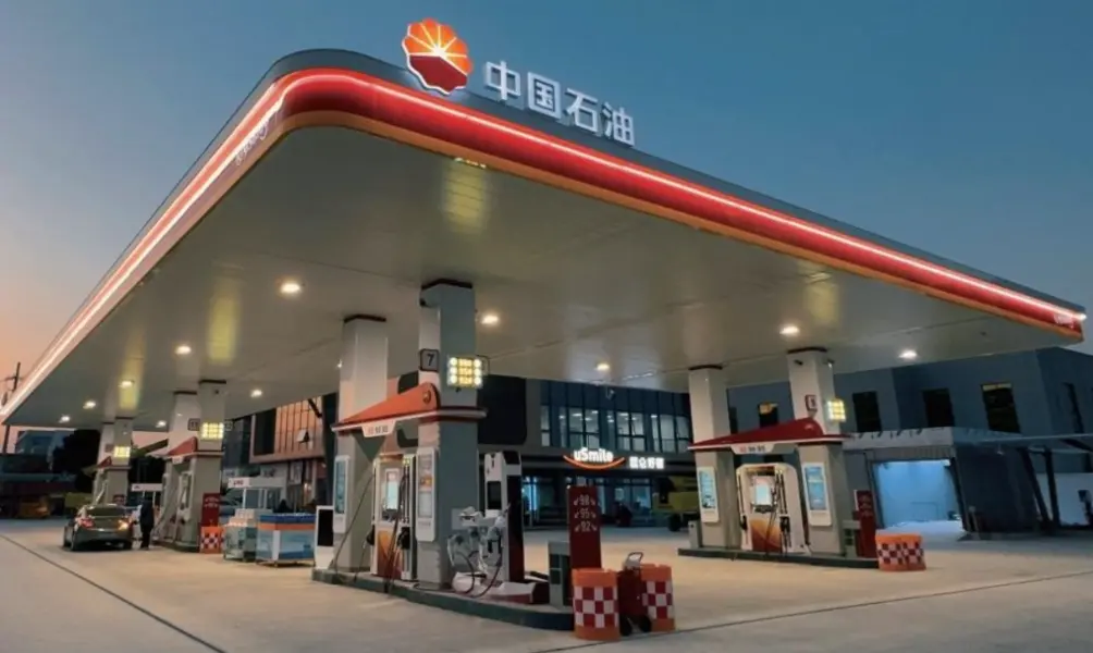 Czy inteligentna modernizacja sprzętu wystarczy, aby stacje benzynowe mogły konkurować na nowym, zintegrowanym polu bitwy energetycznej?